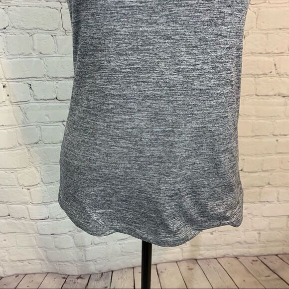 Old Navy Active Go Fry Fitted Workout Tank Top size Extra Small Grey - Picture 4 of 8